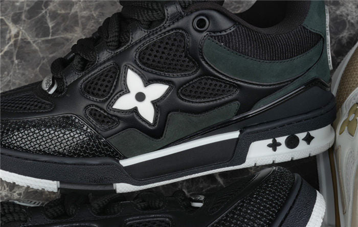 LOUIS VUITTON SKATE SNEAKER NOIR ET BLANC