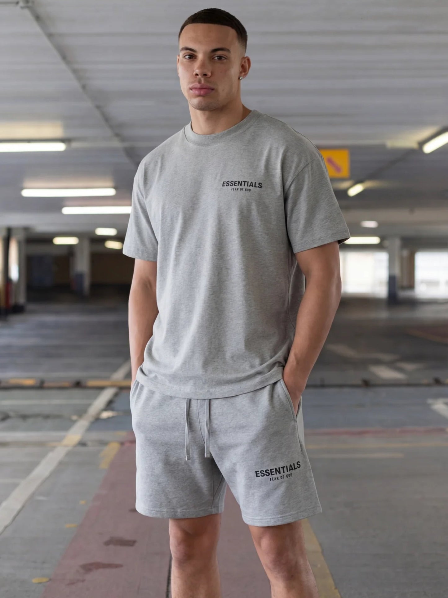 Essential Tee – Stone Grey