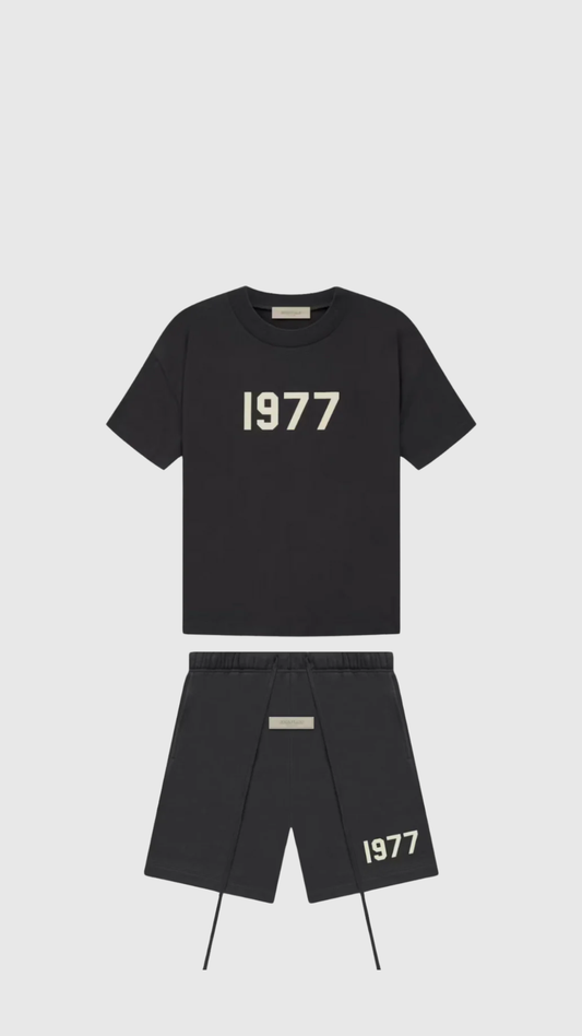 1977 Set – OFF Black
